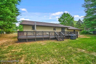 123 Jodi Dr, Stroudsburg, PA 18360 - photo 2