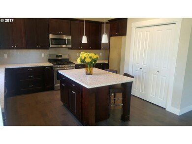 1420 SW Wright Place, Troutdale, OR 97060 - photo 3