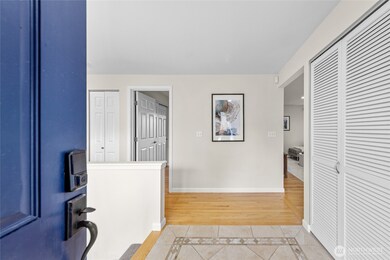 17127 NE 8th Place, Bellevue, WA 98008 - photo 5