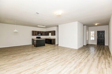 1203 Mallard Cove, Ennis, TX 75119 - photo 3