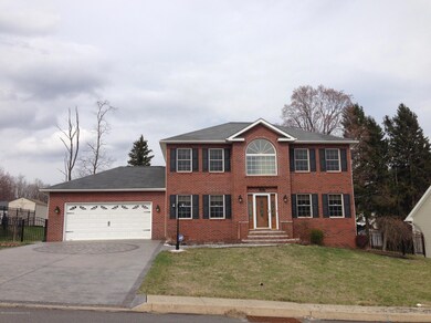 507 Wedge Dr, Scranton, PA 18519 - photo 2