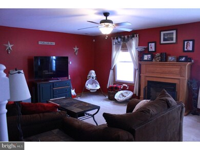 419 Colonial Dr, East Greenville, PA 18041 - photo 3