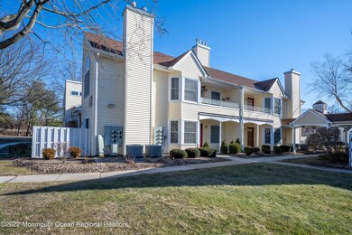 41 Powell Ct, Hightstown, NJ 08520 - photo 2