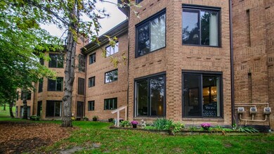 Nature Cove unit 103, Ann Arbor, MI 48104 - photo 5