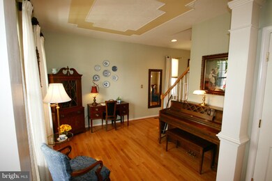 12415 Burghead Dr, Bristow, VA 20136 - photo 3