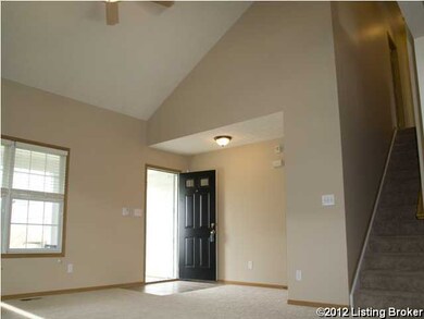 9002 Teak Dr, Louisville, KY 40228 - photo 4