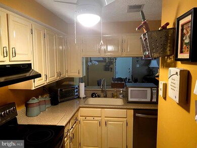 802 Stratford Way unit C, Frederick, MD 21701 - photo 7