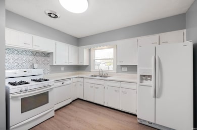 301 S Pasture Ln, Muncie, IN 47304 - photo 7