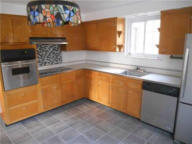 Kitchen. All brand new appliances and flooring