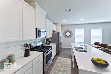 69 Fern Ct, Lake Jackson, TX 77566 - photo 5