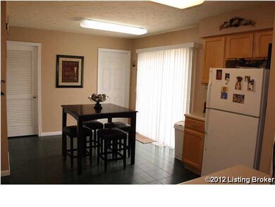 750 Helmwood Cir, Mount Washington, KY 40047 - photo 4