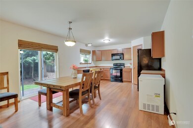 15632 Lindsay Rd SE, Yelm, WA 98597 - photo 5