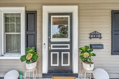 1051 van Antwerp Rd, Schenectady, NY 12309 - photo 2