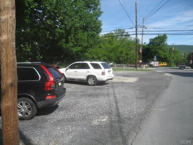 6 Main St, Walnutport, PA 18088 - photo 5