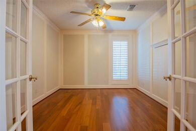 13723 Pebblebrook Dr, Houston, TX 77079 - photo 5