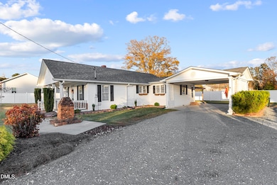 179 Iris Bryant Rd, Erwin, NC 28339 - photo 5