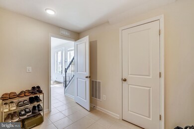 42015 Berkley Hill Terrace, Aldie, VA 20105 - photo 7