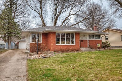 4017 33rd St, Des Moines, IA 50310 - photo 2