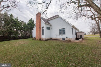 11038 Bird River Grove Rd, White Marsh, MD 21162 - photo 7