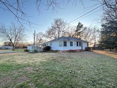 1517 Housatonic St, Burlington, KS 66839 - photo 5