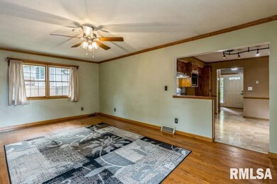 5633 Quercus Ln, Davenport, IA 52806 - photo 6