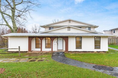 S_-_642_Cherry_Glen_Rd_-_003