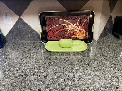 404 NW Augusta Ct, Blue Springs, MO 64014 - photo 5