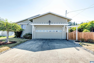 618 E Whidby Ave, Port Angeles, WA 98362 - photo 3