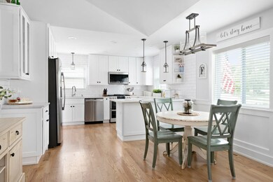 370 E Marion St, Elmhurst, IL 60126 - photo 5