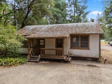 13_ 701 caves hwy, cave junction-dr-04