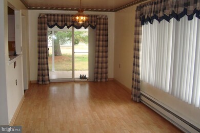 89 Huntington Dr, Southampton, NJ 08088 - photo 7