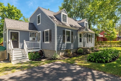 5 Tudor Ln, Ashland, MA 01721 - photo 2