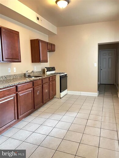 2202 Jefferson St unit ROOM IN SHARED HOME, Baltimore, MD 21205 - photo 6