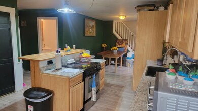 14 Bond St, Claremont, NH 03743 - photo 3