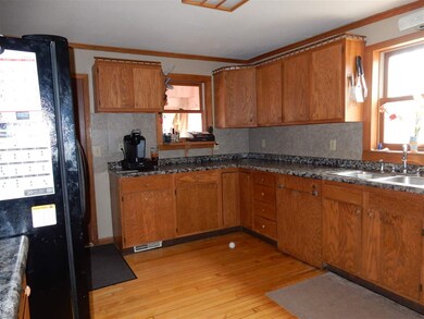 204 Railroad St, Brooklyn, WI 53521 - photo 4