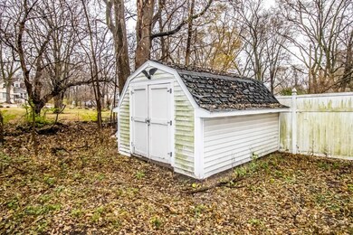 324 Bates St, Waterloo, IA 50703 - photo 7