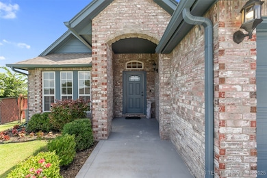 1600 N 5th St, Broken Arrow, OK 74012 - photo 2