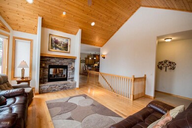 Living room (3)