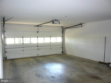 14201 Lewisdale Rd, Clarksburg, MD 20871 - photo 7