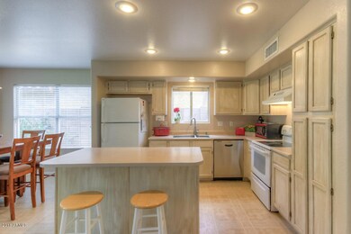 Kitchen (3)-SMALL