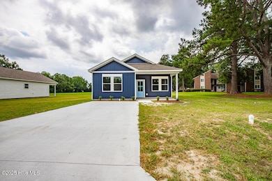 327 Buck Ln, Vanceboro, NC 28586 - photo 2