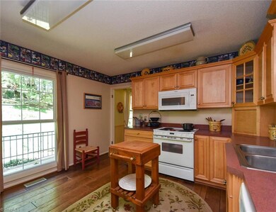 946 Amity Rd, Asheboro, NC 27203 - photo 4