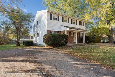 1632 Greencrest Ave, East Lansing, MI 48823 - photo 2