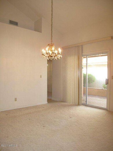 FORMAL DINING