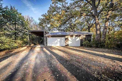 303 Woodland Cir, Cache, OK 73527 - photo 5