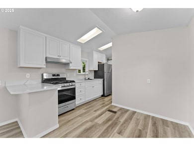 16329 Grootendorst Ln unit 8, Brookings, OR 97415 - photo 3