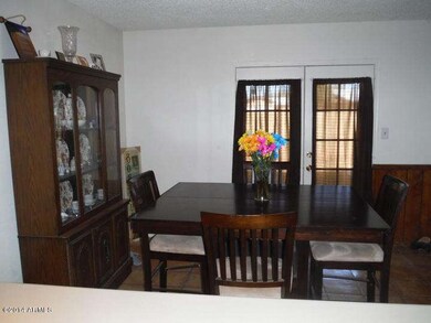 Eat in kitchen