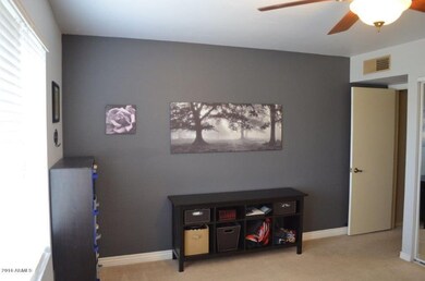 921 W Cheyenne Dr unit 2, Chandler, AZ 85225 - photo 6