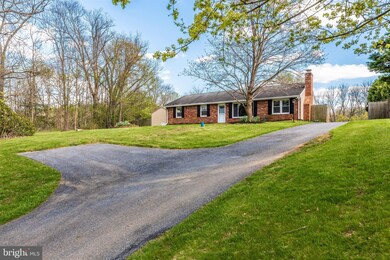 3041 Green Valley Rd, Ijamsville, MD 21754 - photo 2