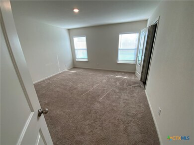 208 Allington Cir, Jarrell, TX 76537 - photo 7